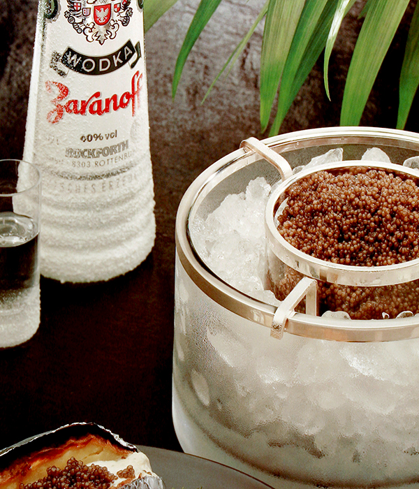 Black Pearl Caviar y Vodka